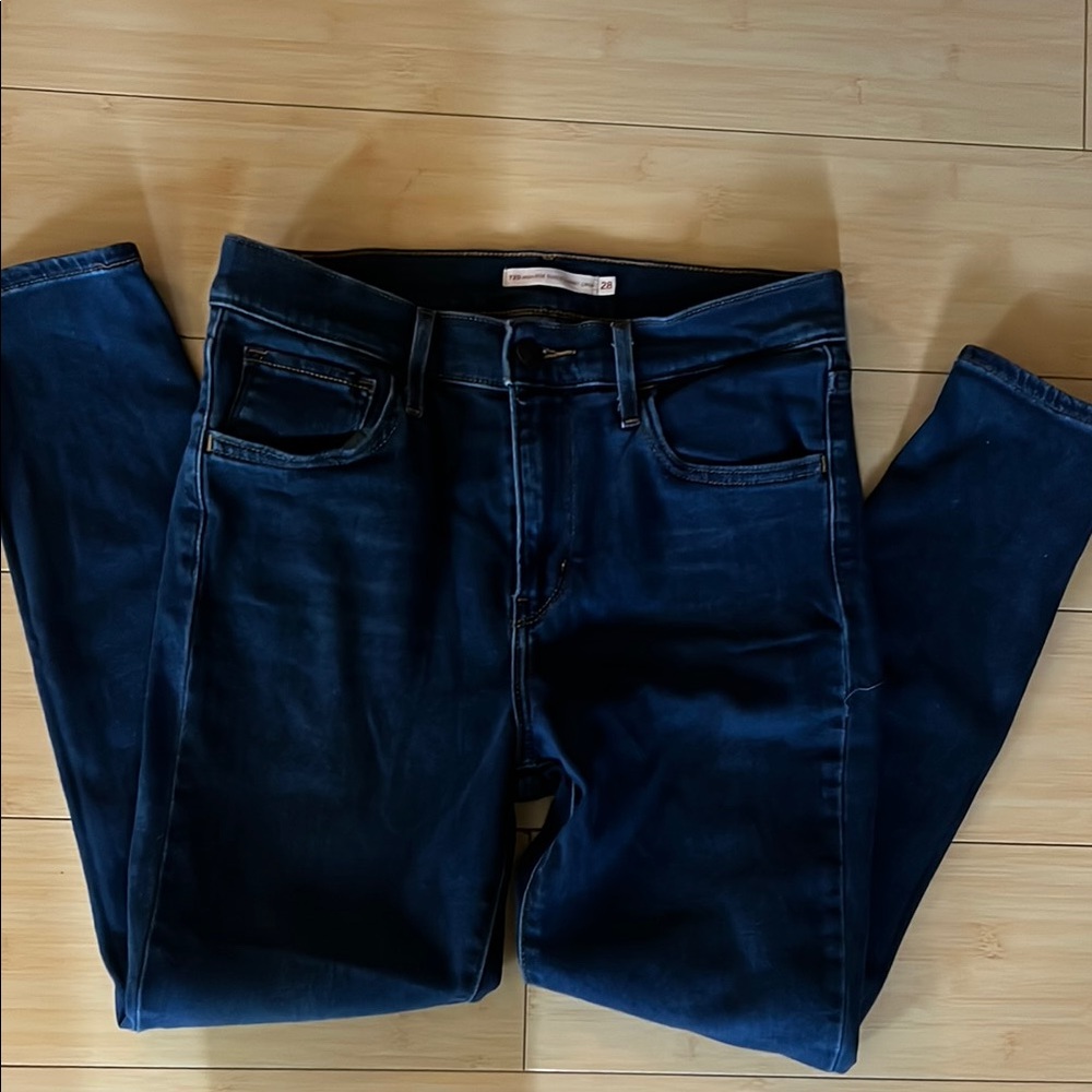 Dark Blue Skinny Levi Jeans